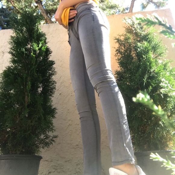 GREY SKINNY JEANS - Picture 2 of 7